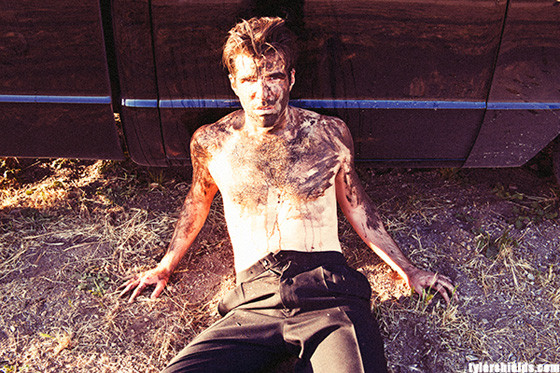 Zachary Quinto, Tyler Shields Zachary Quinto, Tyler Shields